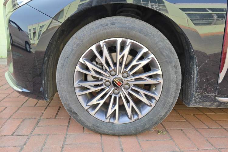 Used Hongqi H5 2024 1.5T DCT Smart Connect Flagship Edition Left Front Wheel Hub