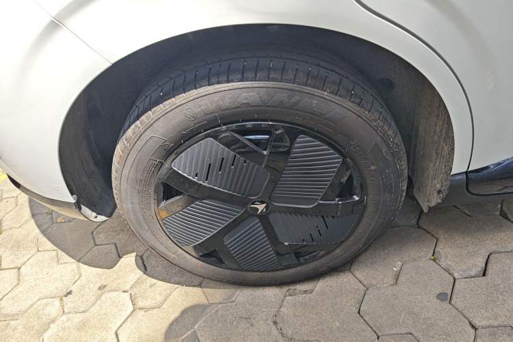 Used ARCFOX T1 2025 Model 425 PRO
