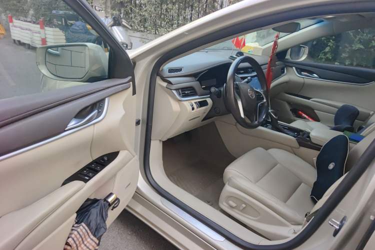 Used Cadillac XTS 2014 28T Comfort Version
