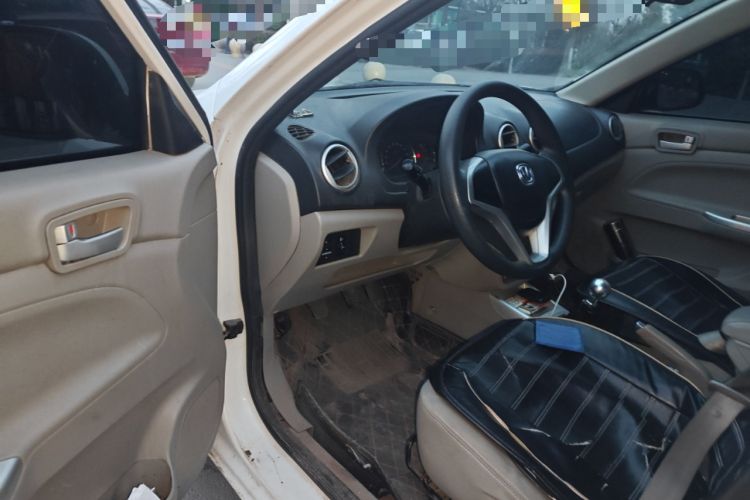 Used Changan Alsvin V3 2012 1.3L Manual Luxury Version China IV Standard