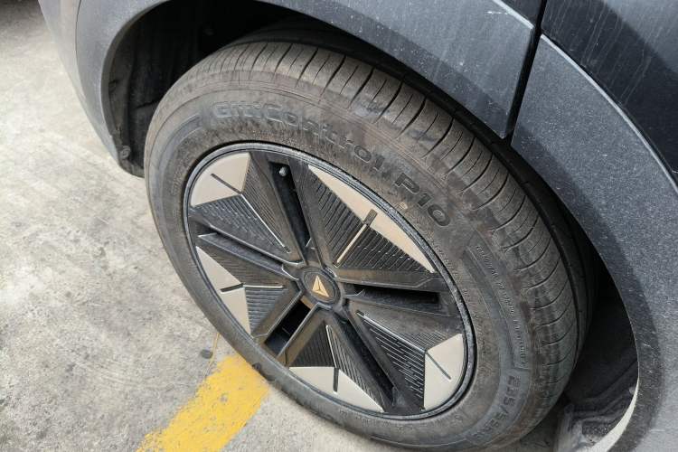 Used Deepal S07 2025 215Max Deep Blue Intelligent Driving AD PRO Range-Extended Version