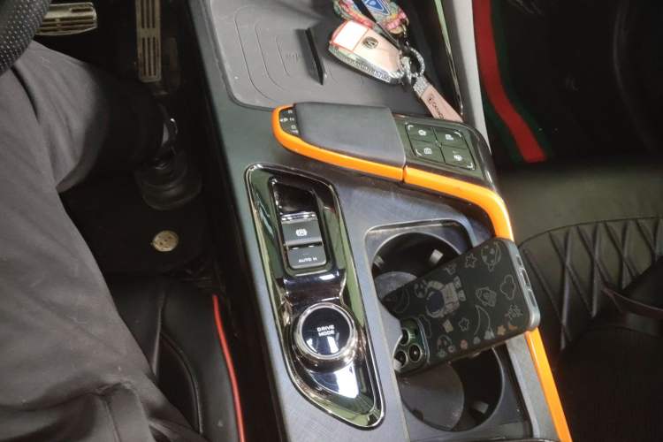 Used CHANGAN UNI-T 2022 1.5T Sport Edition Flagship Version Gear Lever