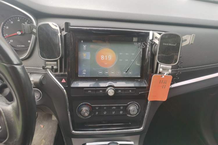 Used Roewe RX5 2016 20T Two-Wheel Drive Automatic Flagship Edition
