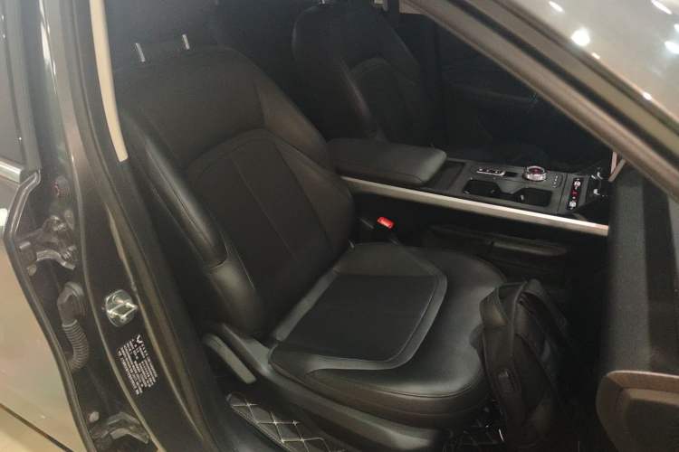 Used Wuling Xingguang 2023 150 Advanced Edition Right Front Seat