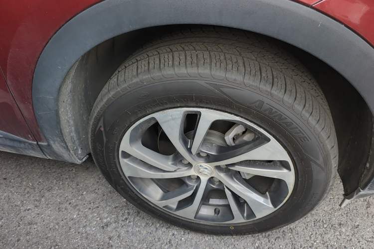 Used Buick Envision 2022 Encore S 652T Two-Wheel-Drive Luxury Model
