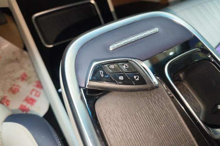 Used SAIC MAXUS G90 2022 2.0T Interstellar Seven-Seater