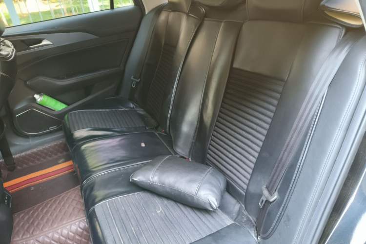 Used Hongqi H5 2022 Classic Model 1.8T Automatic Smart Connect Flagship Edition