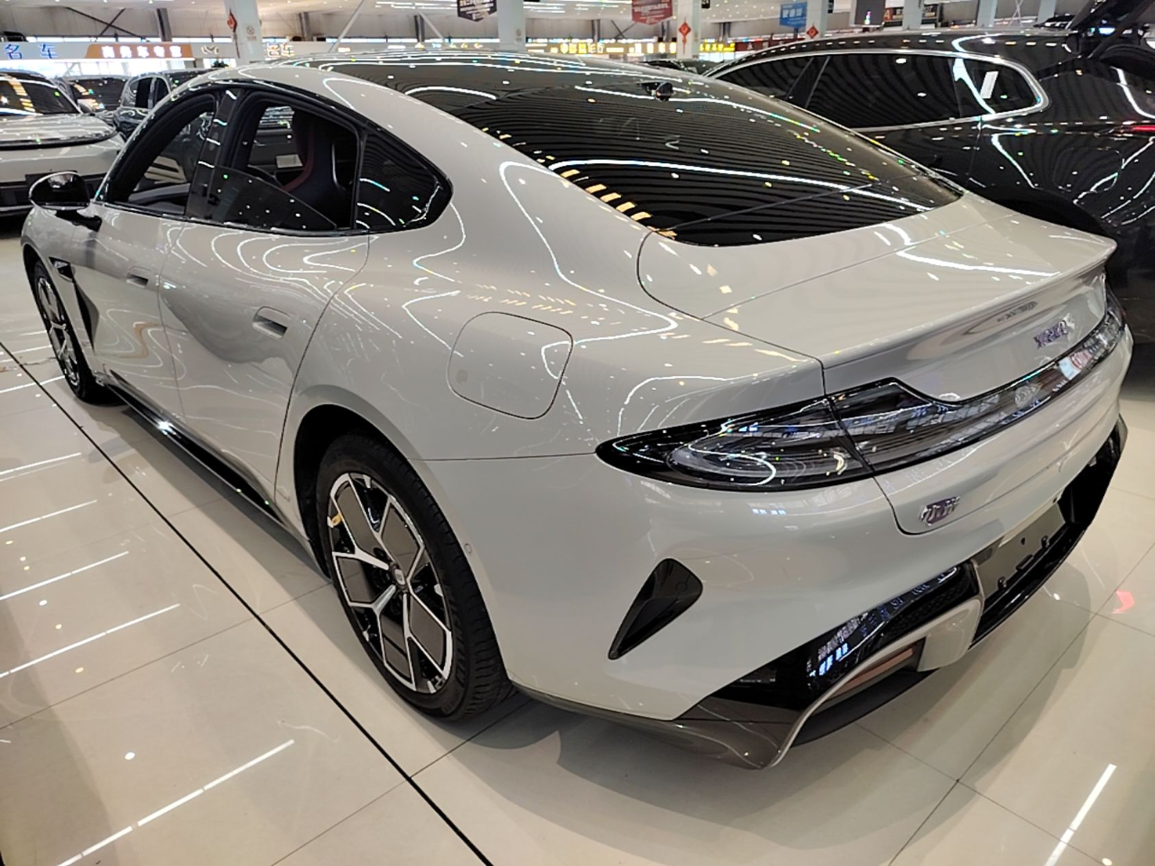 Xiaomi Auto SU7 2024 Rear-Drive Long-Range Intelligent Driving Version — снимка 4