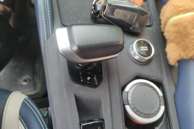Used Geely Auto Monjaro L 2022 1.5T Leishen Hi·F Plug-in Hybrid Super Xun Gear Lever