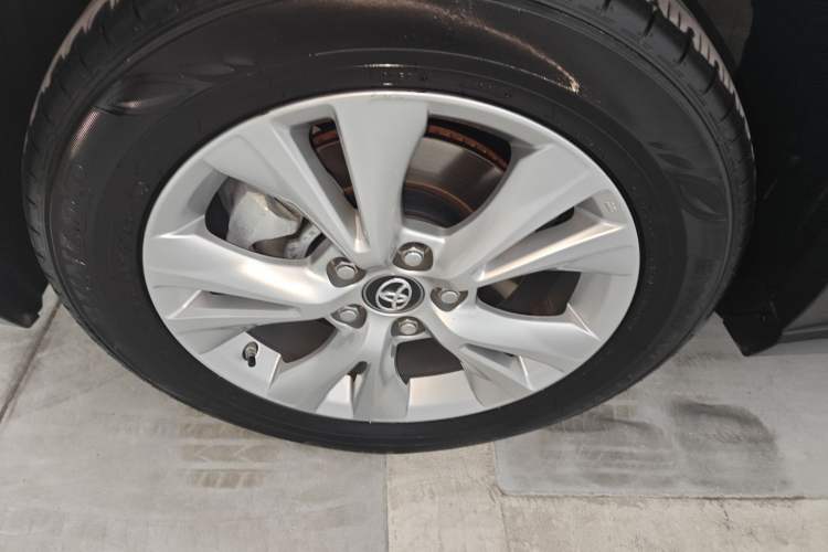Used Toyota IZOA 2021 2.0L Enjoy Edition Left Front Wheel Hub