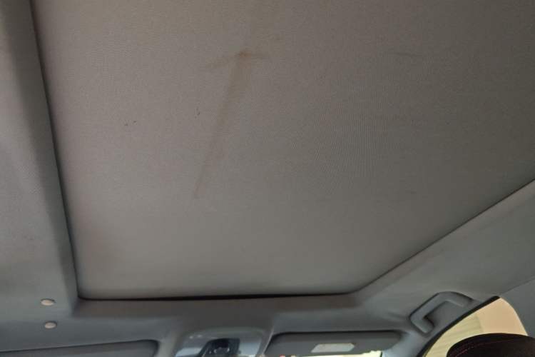 Used Cowin X5 2017 2.0L CVT Luxury Version Headliner