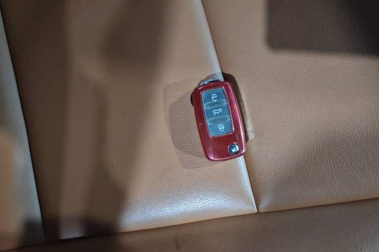 Used Volkswagen Tiguan 2012 1.8TSI Automatic Two-Wheel Drive Urban Edition Vehicle Key