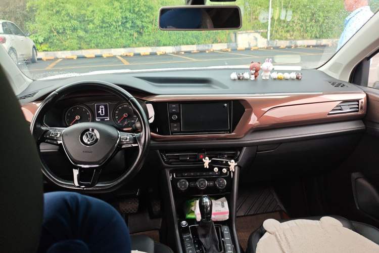 Used Volkswagen Tharu 2019 280TSI Two-Wheel Drive R-Line China V Standard