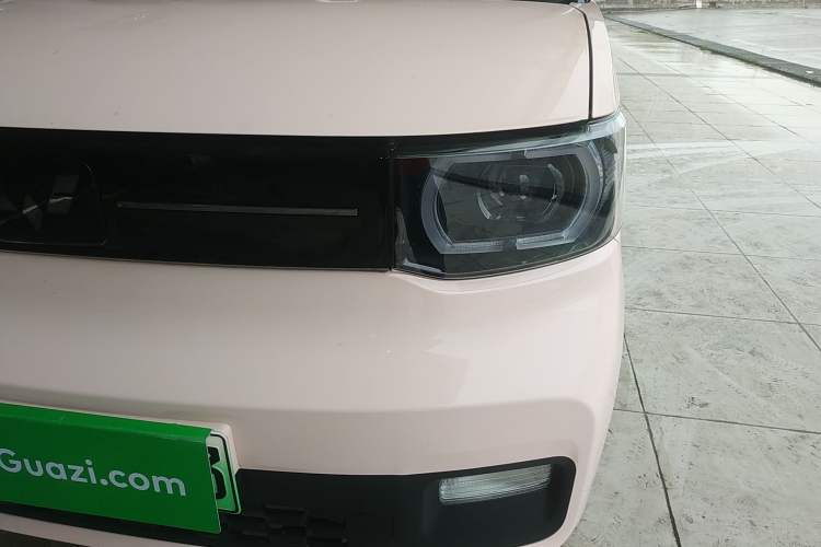 Used Wuling Hongguang MINIEV 2022 Macaron Premium Model – Lithium Ternary Battery
