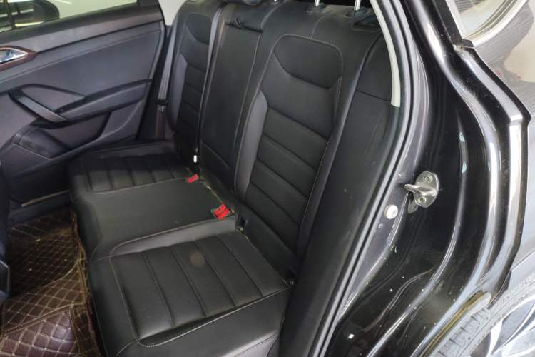 Used Volkswagen Tharu 2022 280TSI Two-Wheel-Drive Luxury Edition
