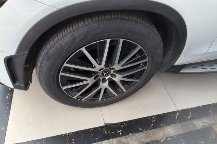 Used Mercedes-Benz GLC Coupe 2020 GLC 300 4MATIC Coupe SUV
