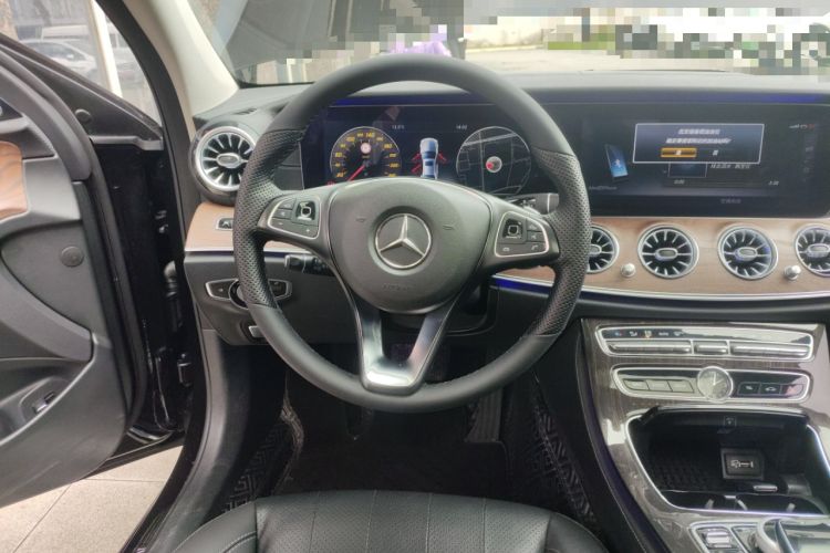 Used Mercedes-Benz E-Class 2016 E 300 L Stylish Model