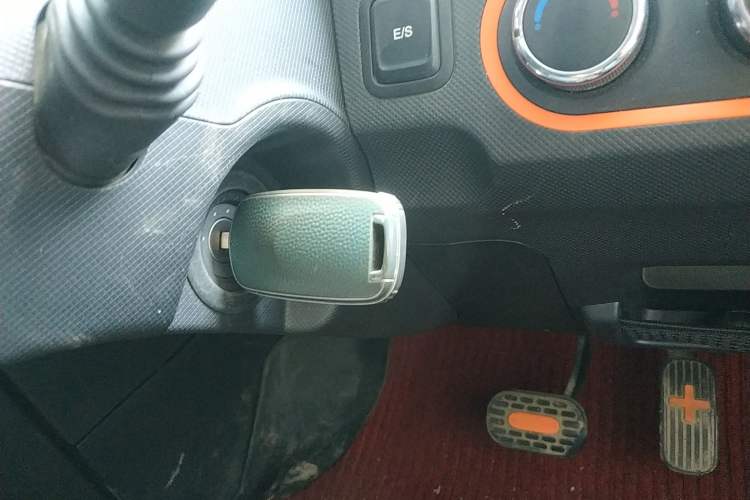 Used Wuling Hongguang MINIEV 2022 Easy Version Lithium Iron Phosphate Interior 1