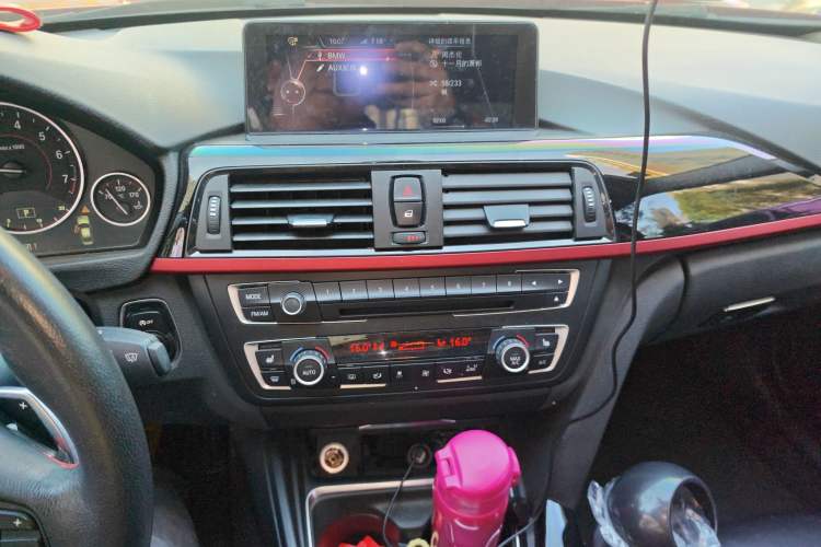 Used BMW 3 Series 2014 320i Sport Design Package
