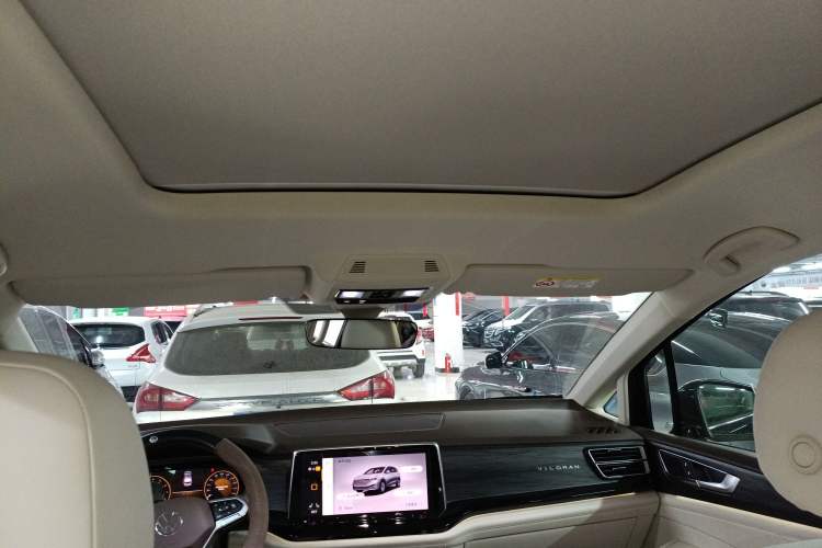 Used Volkswagen Viloran 2023 Revised 380TSI Prestige Edition