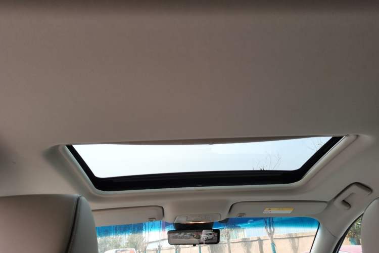 Used Buick GL8 2021 Land Cruiser Executive 652T Premium Model
