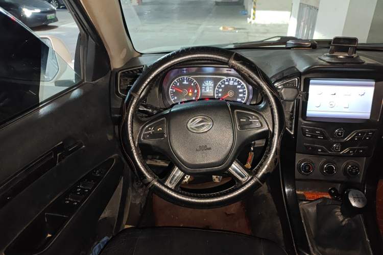 Used Land X8 2015 Explorer Edition 2.0T Diesel 4x2 Ultra-Luxury Model
