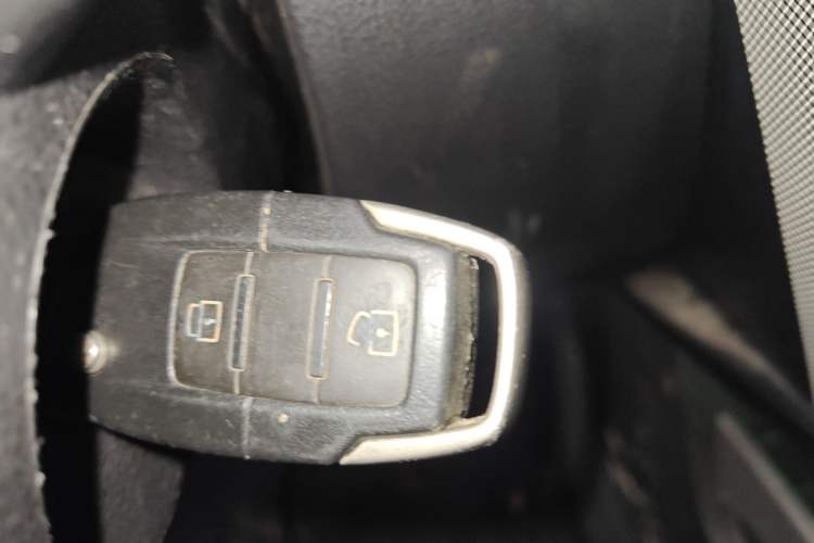 Used Luxgen U6 SUV 2018 1.8T Classic Comfort Edition Vehicle Key