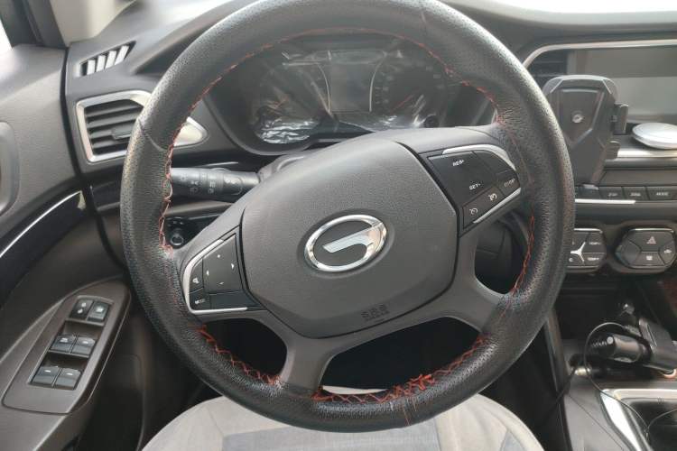 Used GAC Trumpchi GS4 2017 200T Manual Two-Wheel Drive Elite Edition Steering Wheel