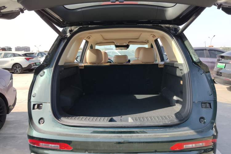 Used Landian E5 PLUS 2025 165 km Long-Range Version PLUS 5-Seater