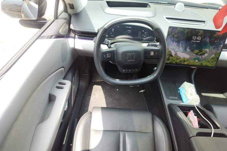 Used Zeekr 007 2024 Four-Wheel Drive Version 75 kWh Steering Wheel