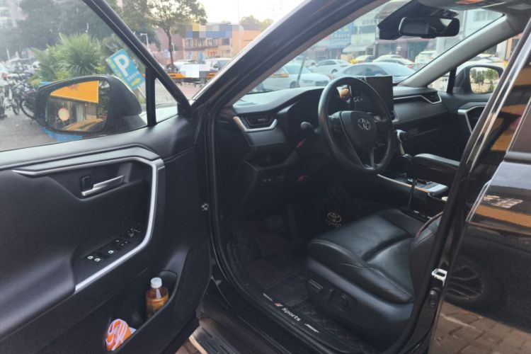 Used Toyota Wildlander 2020 2.0L CVT Four-Wheel Drive Premium Edition