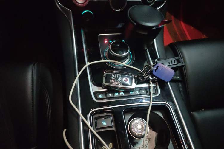 Used Jaguar XFL 2020 XFL 2.0T P200 Two-Wheel-Drive Windflower Edition
