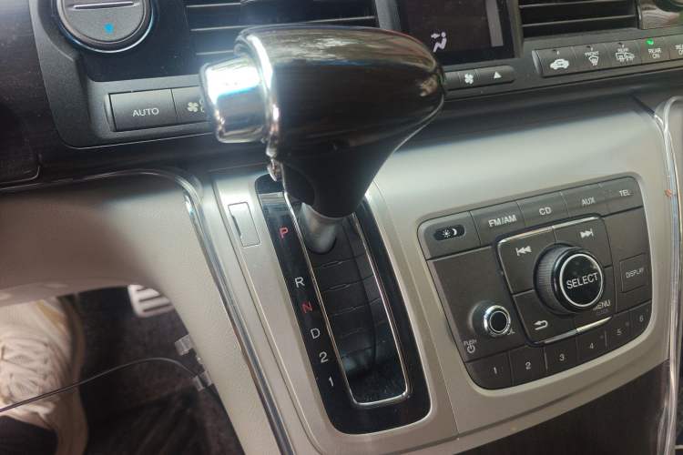 Used Honda Elysion 2012 2.4L VTi-S Prestige Edition
