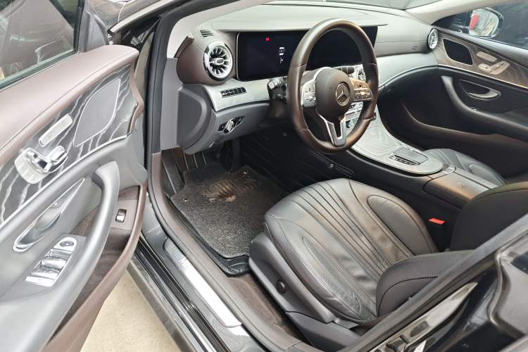 Used Mercedes-Benz CLS 2018 CLS 300 Dynamic Edition Driver Seat