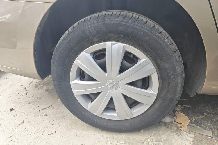 Used Volkswagen Jetta 2017 1.4L Manual Fashion Edition