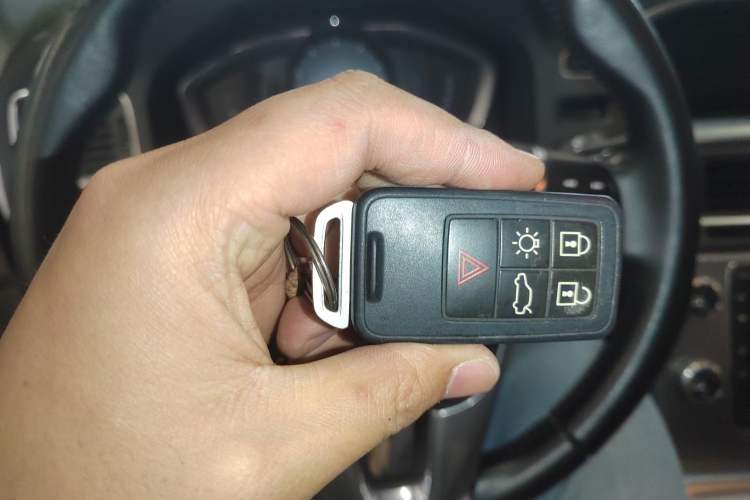 Used Volvo S60 2017 S60L T4 Smart Range Edition
