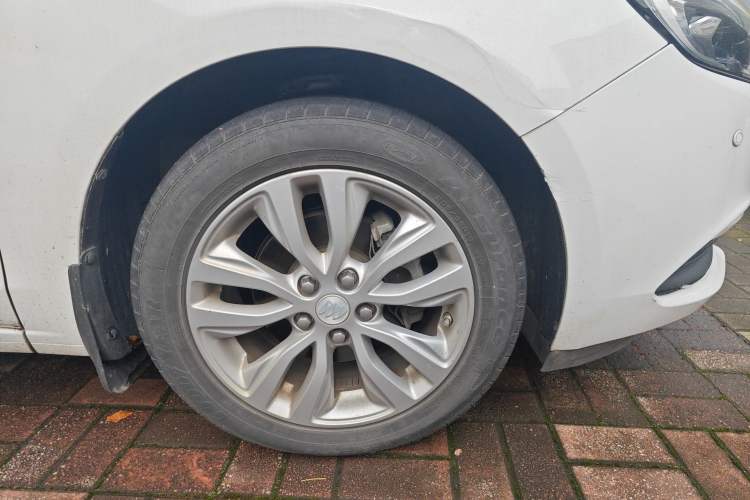 Used Buick GT 2019 15T Dual-Clutch Connected Elite Model China VI Right Front Wheel Hub