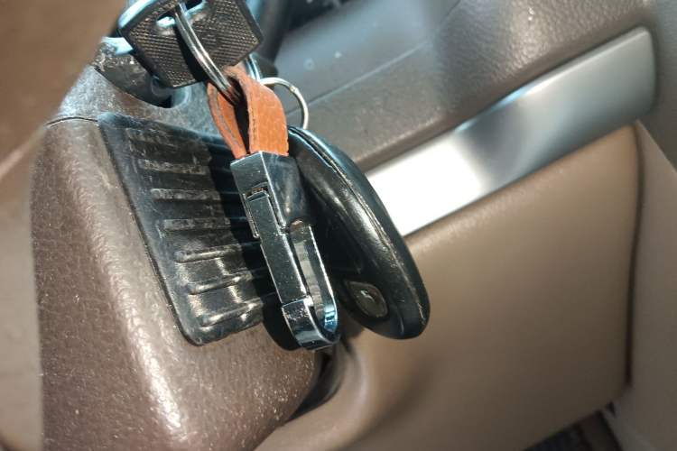 Used Buick GL8 2013 2.4L Comfort Edition Vehicle Key