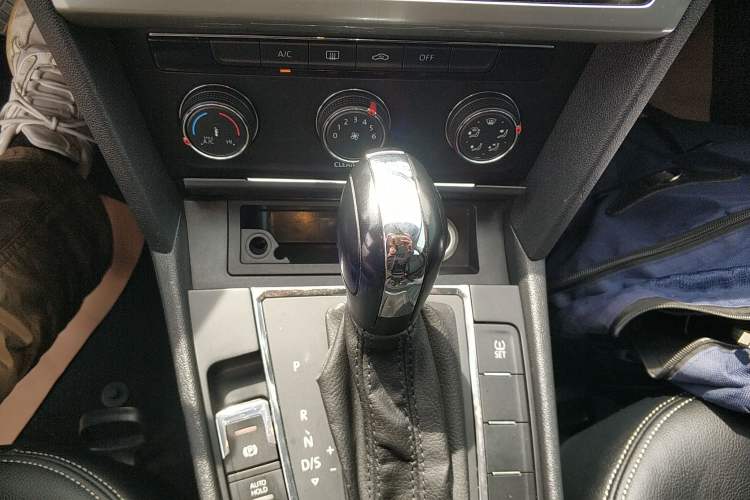 Used Volkswagen Lamando 2015 230TSI DSG Fashion Edition
