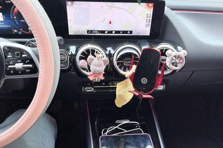 Used Mercedes-Benz GLA 2022 GLA 200 Audio And AC Panel