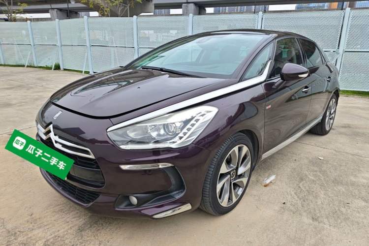 Used DS 5 2014 1.6T Luxury Edition THP200