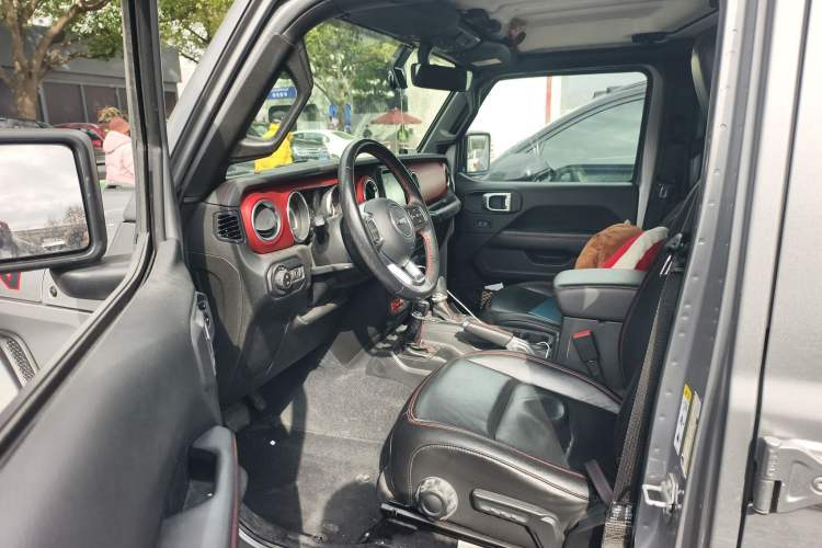 Used Jeep Wrangler 2019 2.0T Rubicon Four-Door Version China VI Emission Standard
