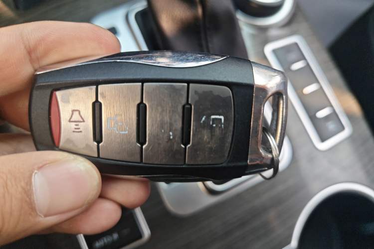 Used Haval H9 2016 2.0T Four-Wheel Drive Luxury 7-Seater
