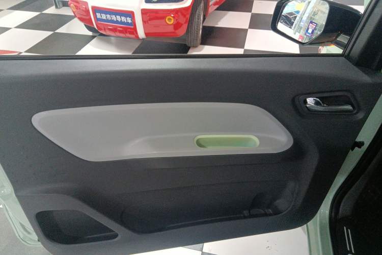 Used Wuling Hongguang MINIEV 2022 Macaron Premium Model – Lithium Iron Phosphate