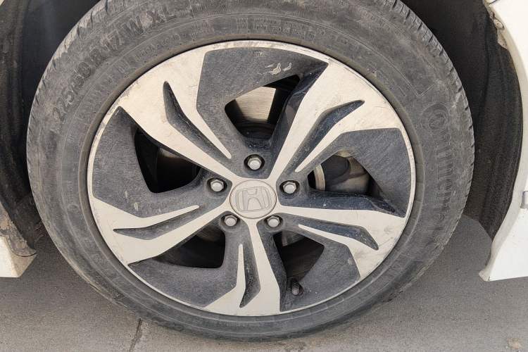 Used Honda Spirior 2015 2.4L Prestige Edition Right Front Wheel Hub
