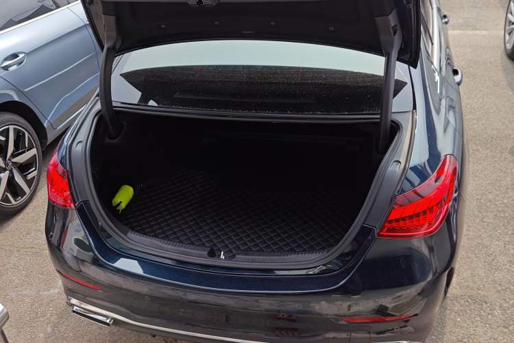 Used Mercedes-Benz C-Class 2025 Facelift C 260 L Sport Edition
