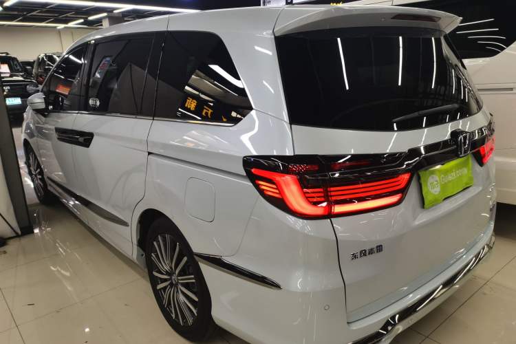 Used Honda Elysion 2024 2.0L eHEV Luxury Edition