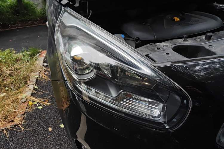 Used Kia Carens 2013 2.0L 7-Seater Automatic Standard Version China V Standard
