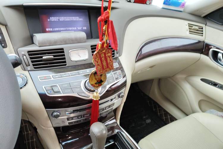 Used Infiniti M Series 2011 M25 Luxury Model