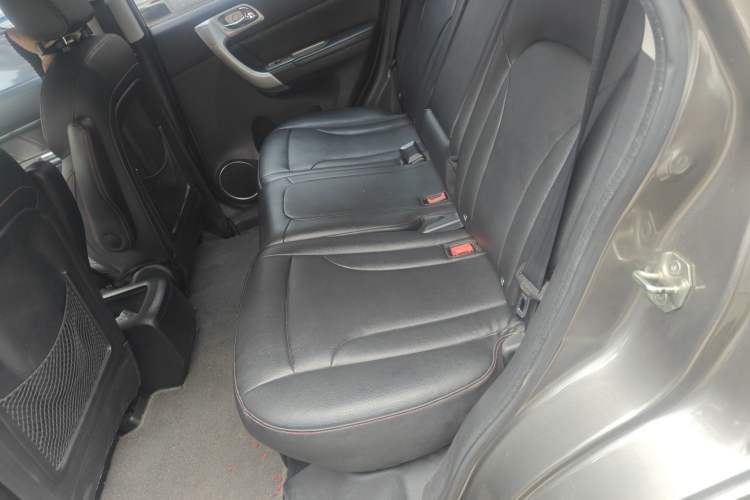 Used Haval H6 2015 Upgraded Model 1.5T Manual Two-Wheel Drive Elite Version